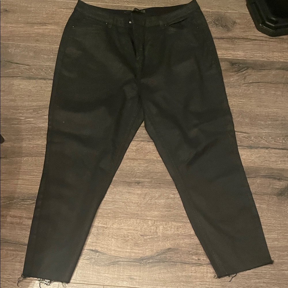 Coated Black Ankle & Cropped Jeans